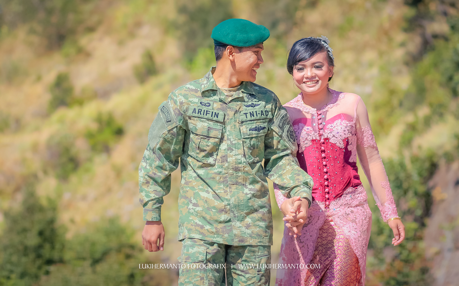 Download Gambar Tentara Romantis Nomer 16