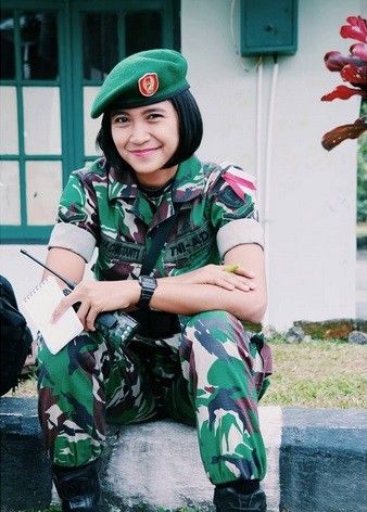 Detail Gambar Tentara Wanita Indonesia Nomer 18