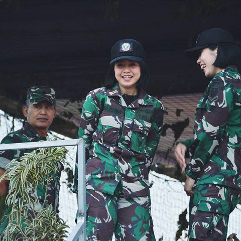 Detail Gambar Tentara Wanita Indonesia Nomer 5