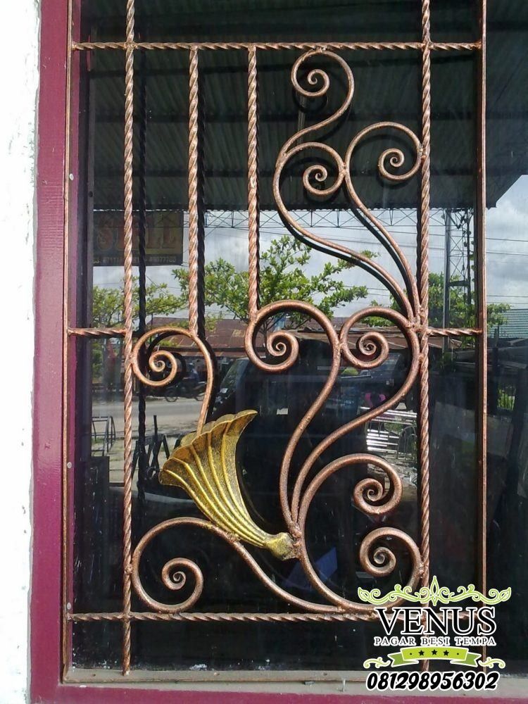 Detail Gambar Teralis Pintu Besi Ulir Nomer 3