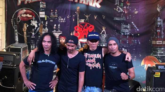 Detail Gambar Terbaru Slank Palalopeyank Nomer 18