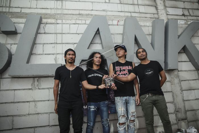 Detail Gambar Terbaru Slank Palalopeyank Nomer 30