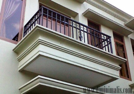 Detail Desain Balkon Rumah Lantai 2 Nomer 46