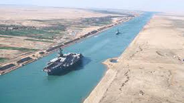 Detail Gambar Terusan Suez Nomer 25