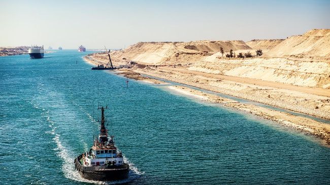 Detail Gambar Terusan Suez Nomer 7