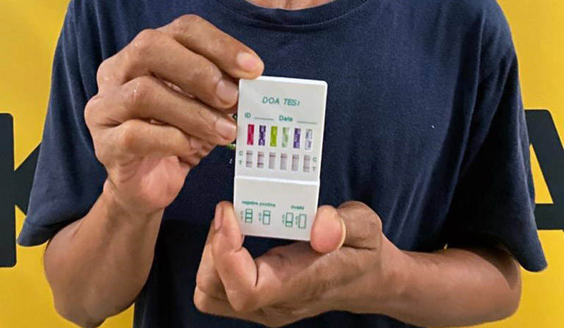 Detail Gambar Tes Urine Positif Narkoba Nomer 22