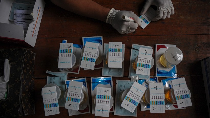 Detail Gambar Tes Urine Positif Narkoba Nomer 48