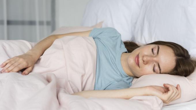 Detail Gambar Tidur Tidak Sehat Nomer 18