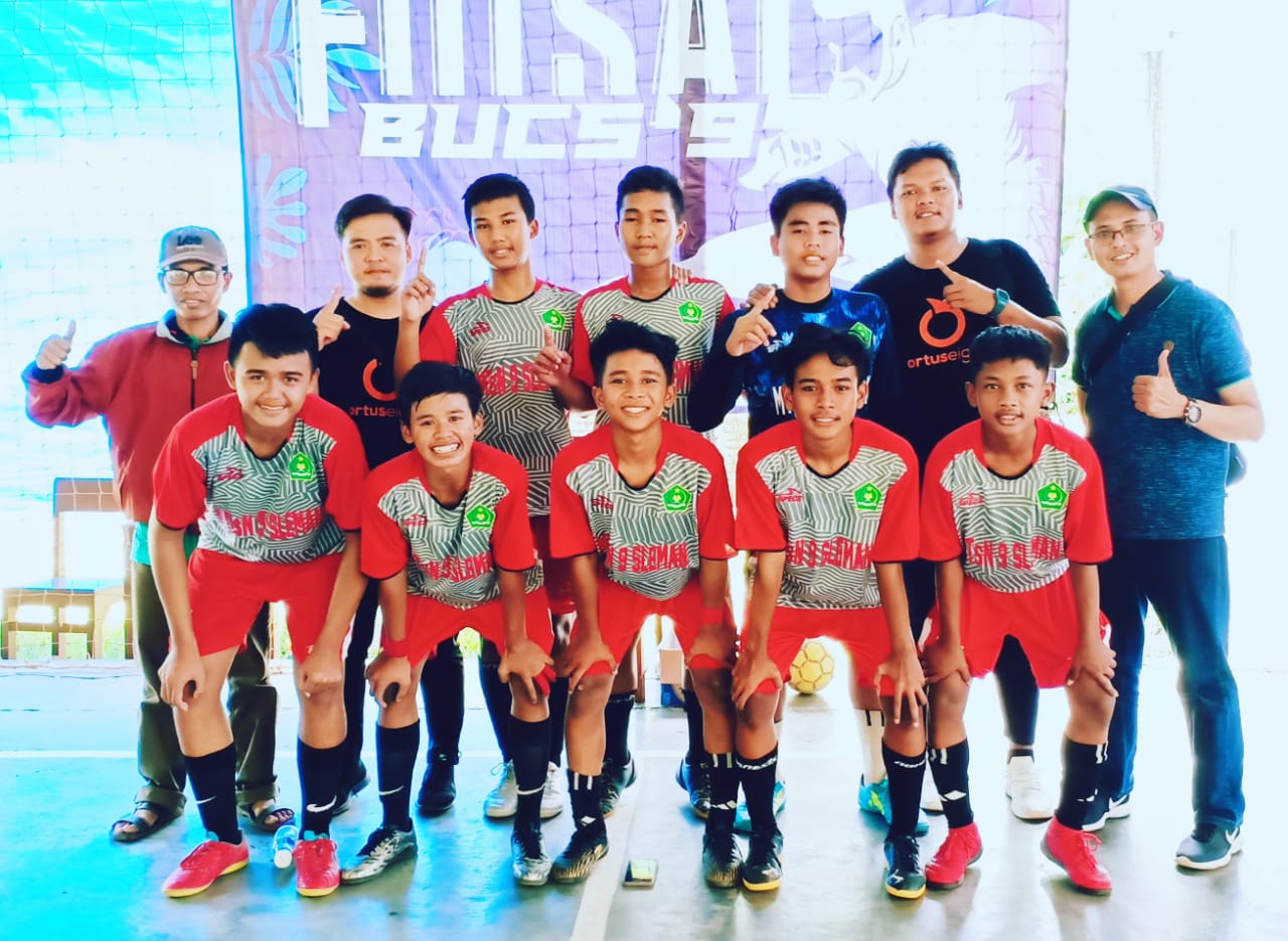 Detail Gambar Tim Futsal Nomer 43