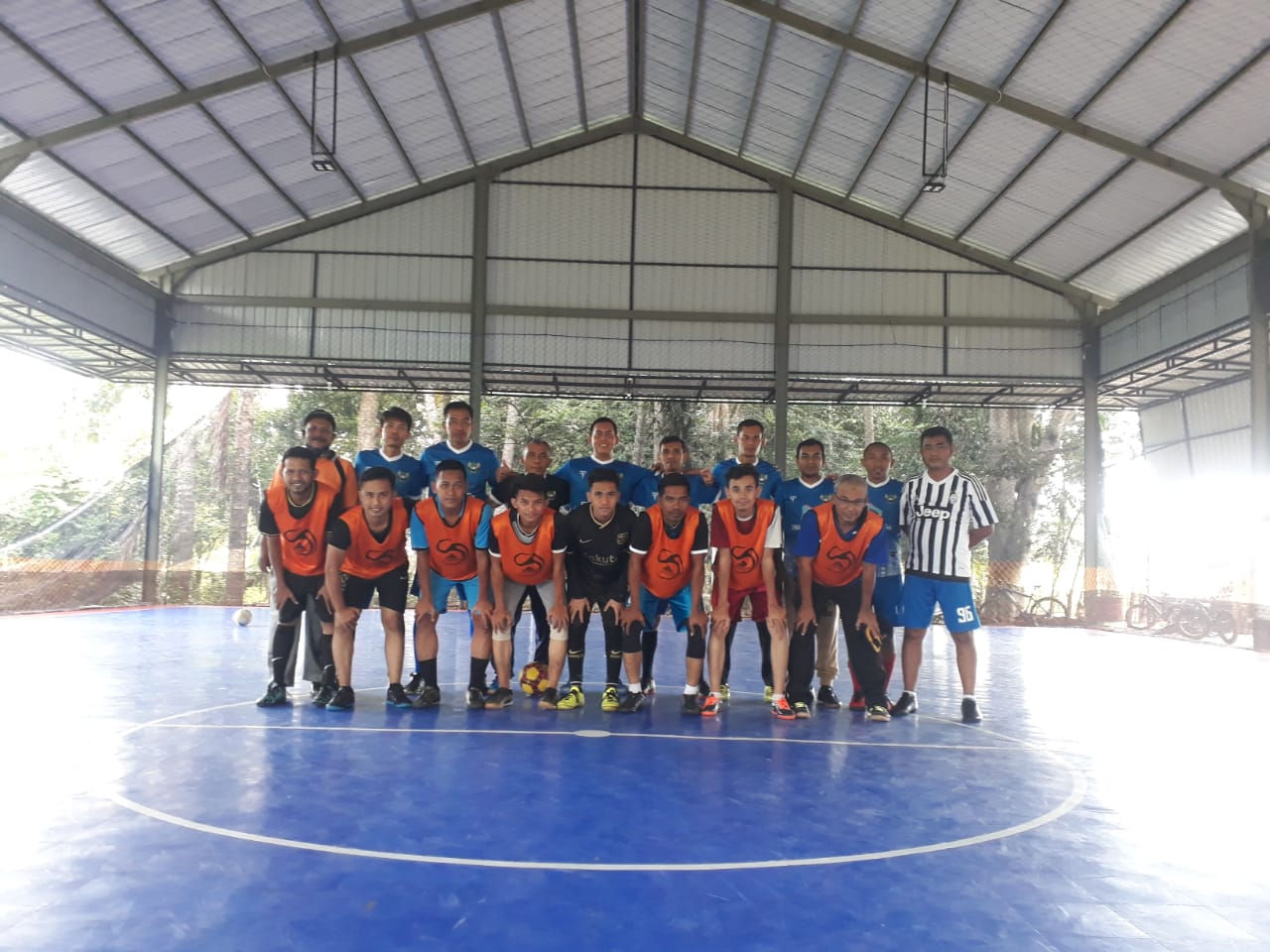 Detail Gambar Tim Futsal Nomer 47