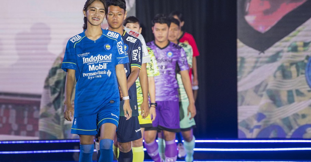 Detail Gambar Tim Persib Gambar Atribut Persib Nomer 15