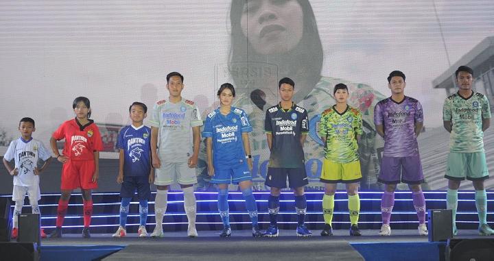 Detail Gambar Tim Persib Gambar Atribut Persib Nomer 18