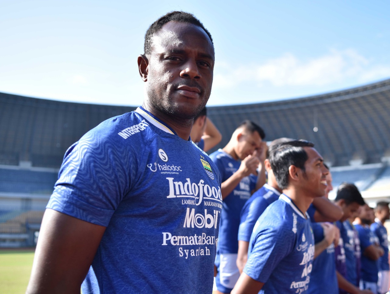 Detail Gambar Tim Persib Gambar Atribut Persib Nomer 34