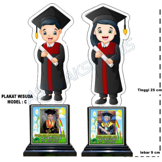 Detail Gambar Toga Wisuda Kartun Muslimah Nomer 20