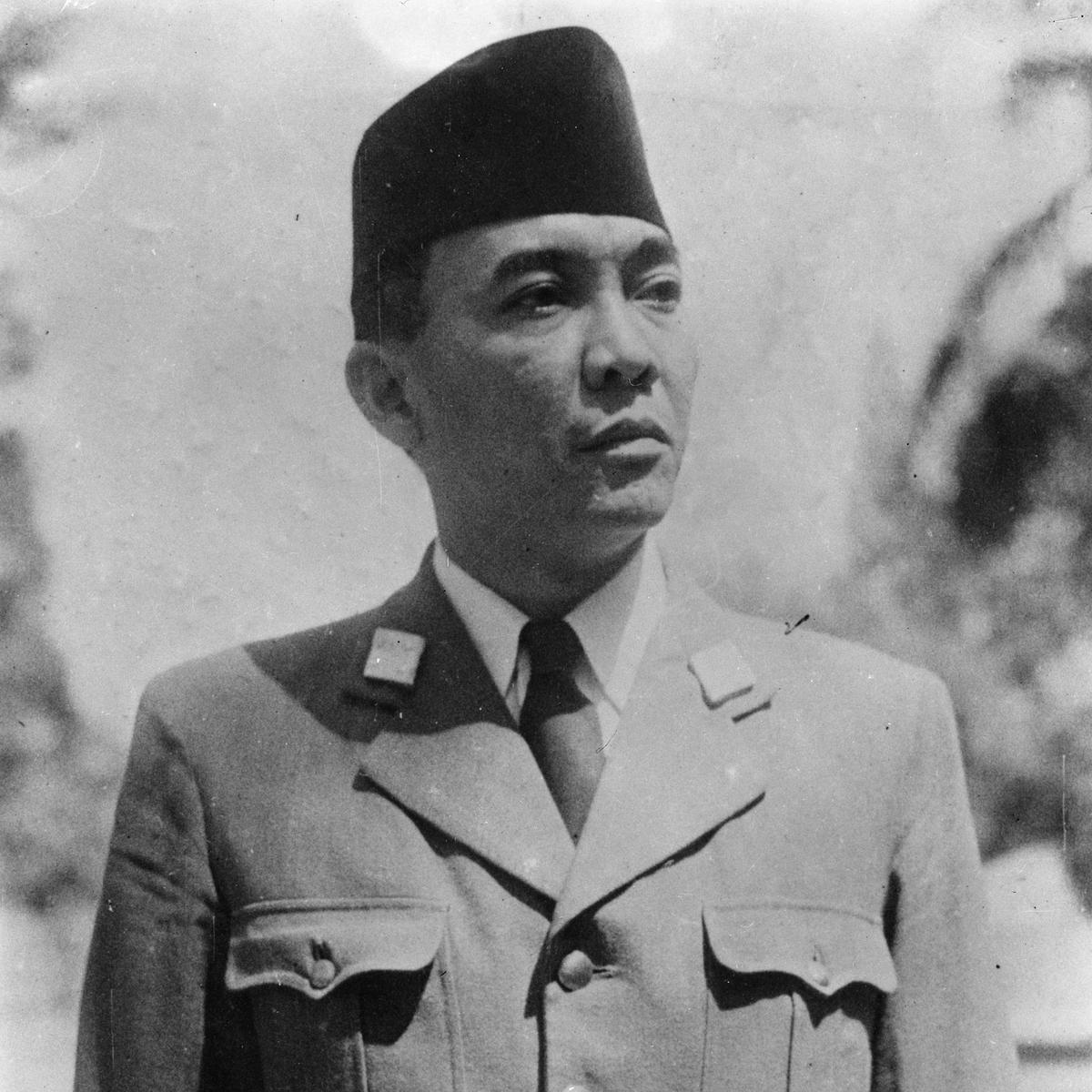 Detail Gambar Tokoh Pahlawan Soekarno Nomer 42