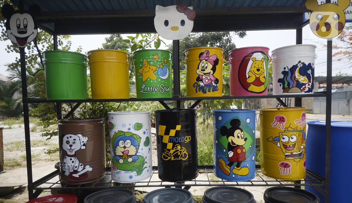 Detail Gambar Tong Sampah Kartun Nomer 27