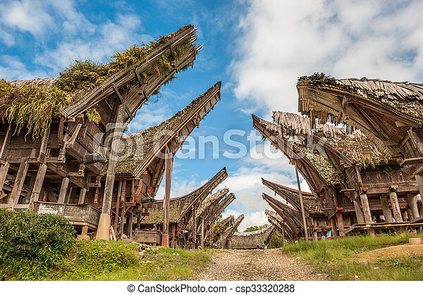 Detail Gambar Tongkonan Toraja Nomer 32