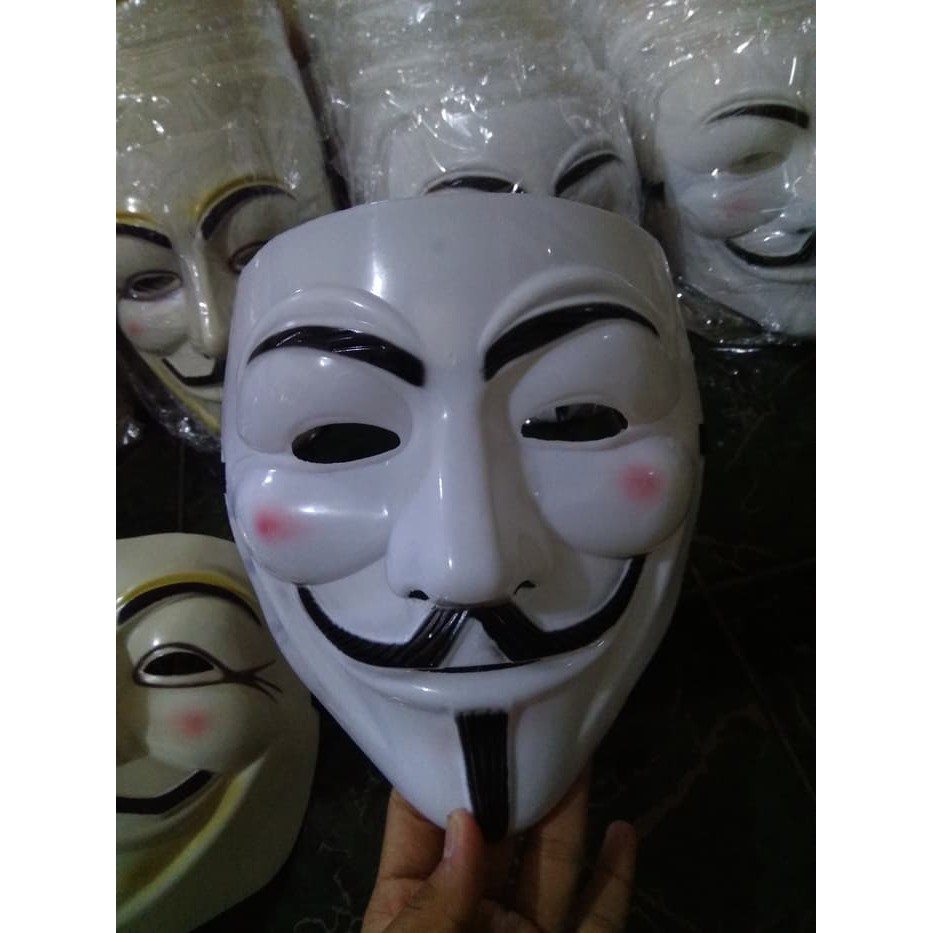 Detail Gambar Topeng Anonymous Hitam Putih Nomer 36