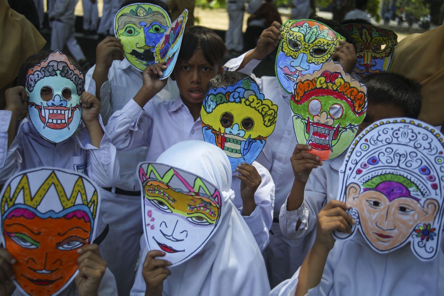 Detail Gambar Topeng Nusantara Nomer 5