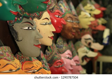 Detail Gambar Topeng Wayang Nomer 49