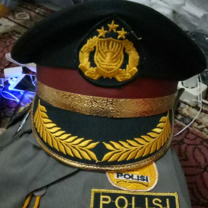 Detail Gambar Topi Polisi Nomer 7