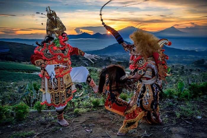 Detail Gambar Tradisi Indonesia Nomer 36