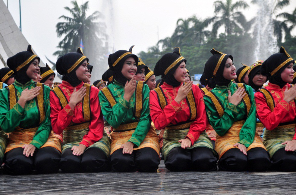 Detail Gambar Tradisi Indonesia Nomer 10