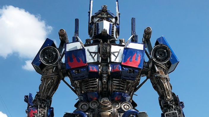 Detail Gambar Transformer Optimus Prime Nomer 9