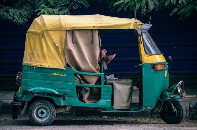 Detail Gambar Transportasi Darat Tradisional Nomer 15