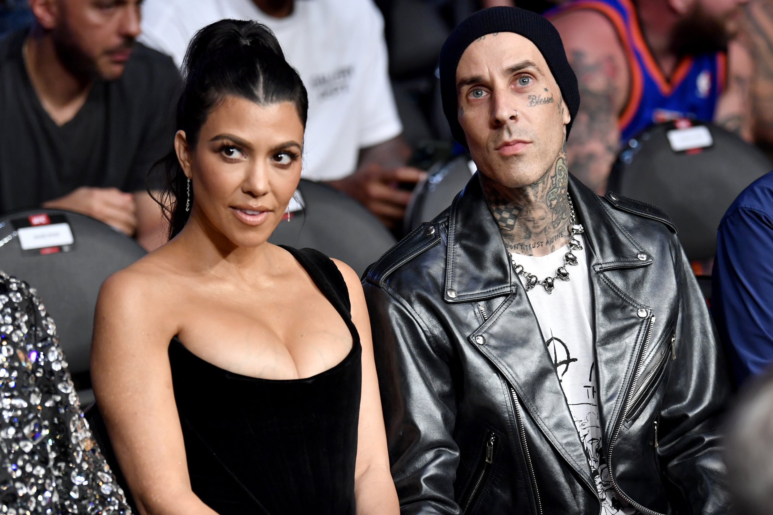 Detail Gambar Travis Barker Nomer 29