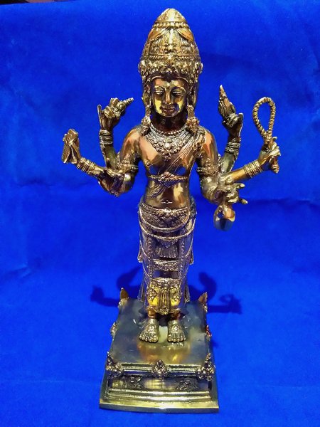 Detail Gambar Tri Murti Nomer 47