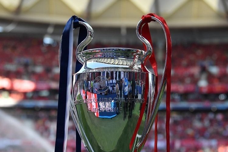 Gambar Trofi Liga Champions - KibrisPDR