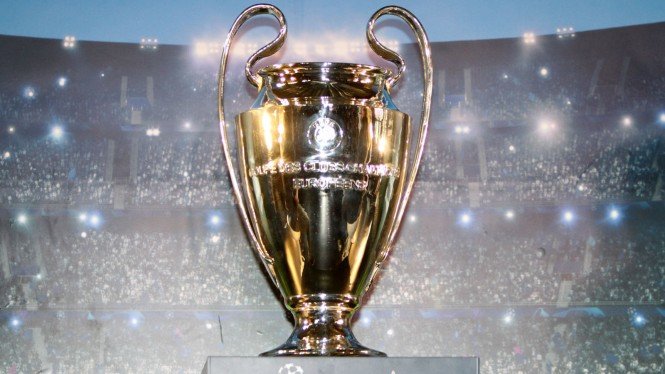 Detail Gambar Trofi Liga Champions Nomer 11