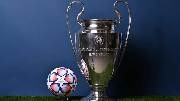 Detail Gambar Trofi Liga Champions Nomer 38