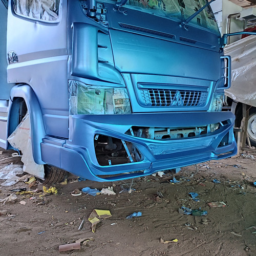 Detail Gambar Truk Canter Dari Depan Nomer 34