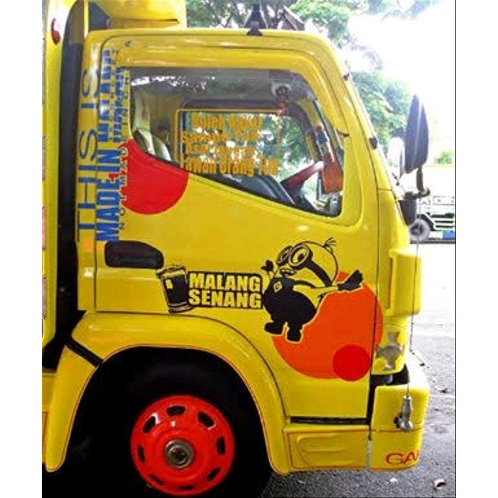 Detail Gambar Truk Canter Dari Depan Nomer 45