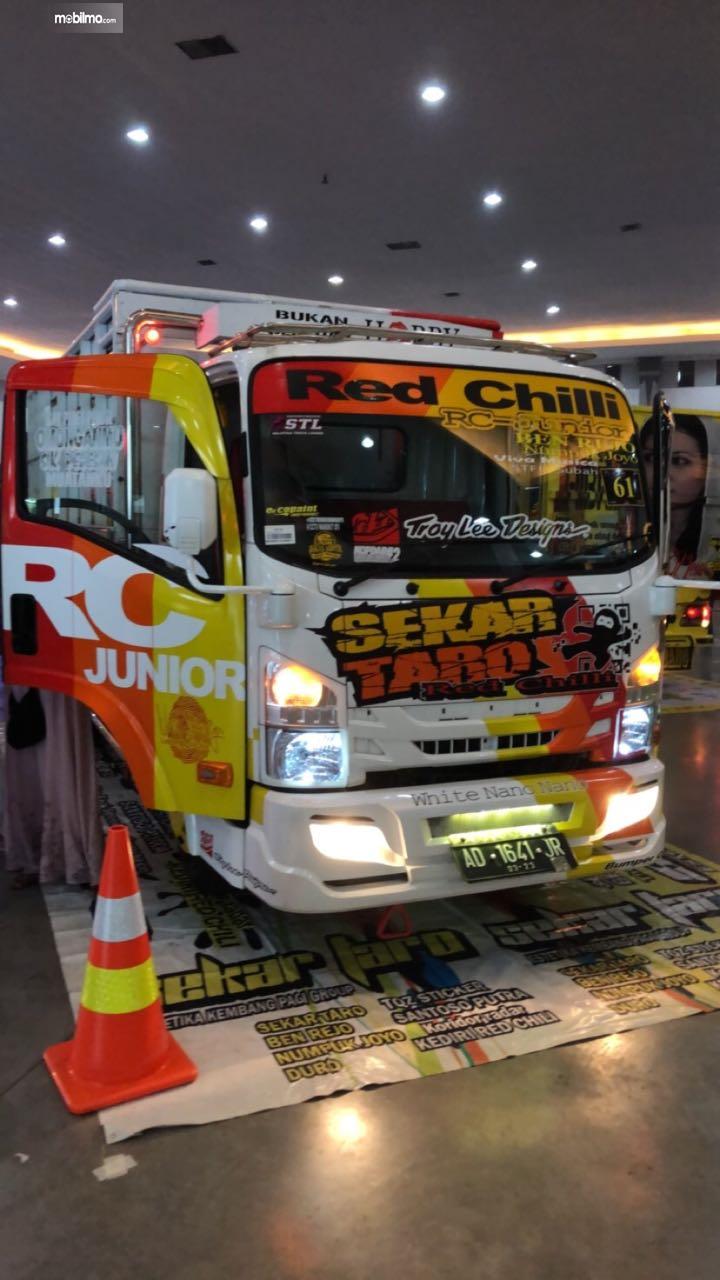 Detail Gambar Truk Sekar Taro Nomer 28