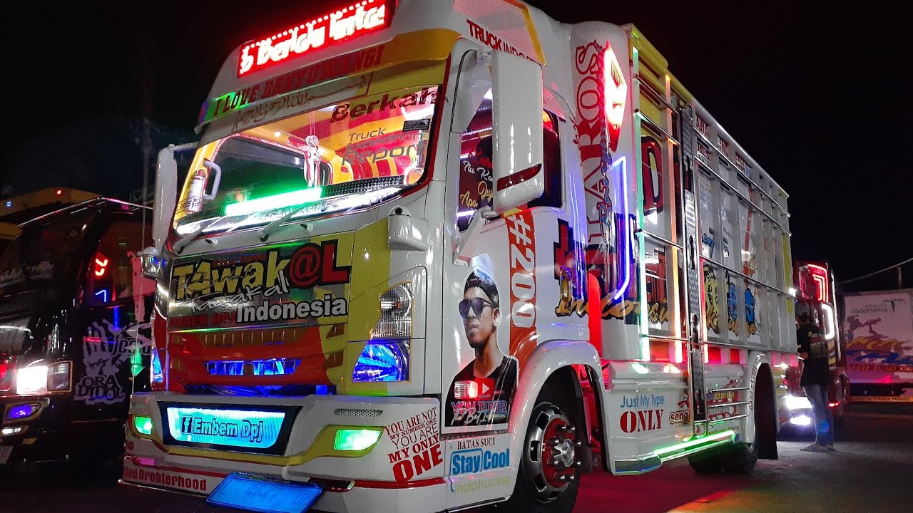 Detail Gambar Truk Tawakal Indonesia Nomer 5