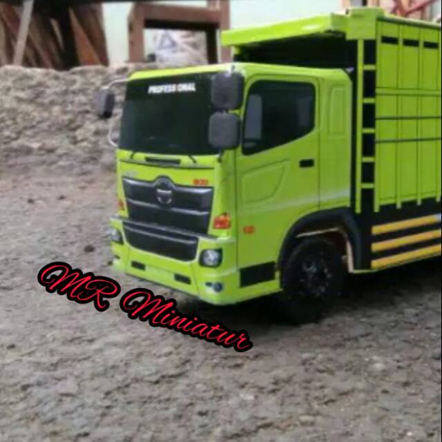 Detail Gambar Truk Tronton Hino Nomer 50