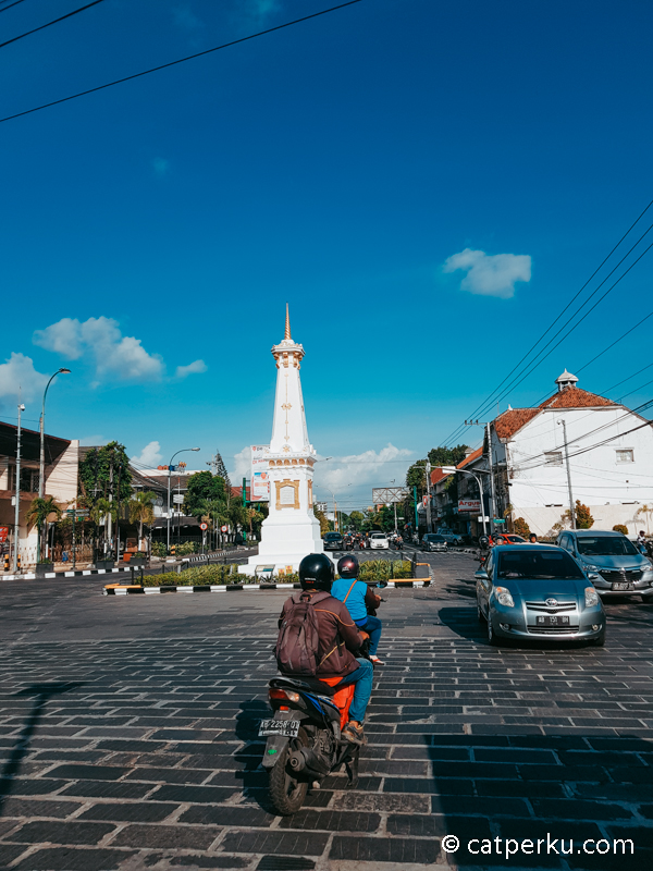 Detail Gambar Tugu Jogja Nomer 28