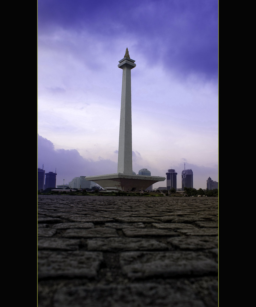 Detail Gambar Tugu Monas Nomer 36