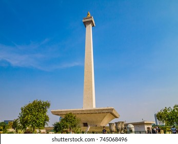 Detail Gambar Tugu Monas Jakarta Nomer 33