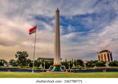 Detail Gambar Tugu Pahlawan Nomer 10