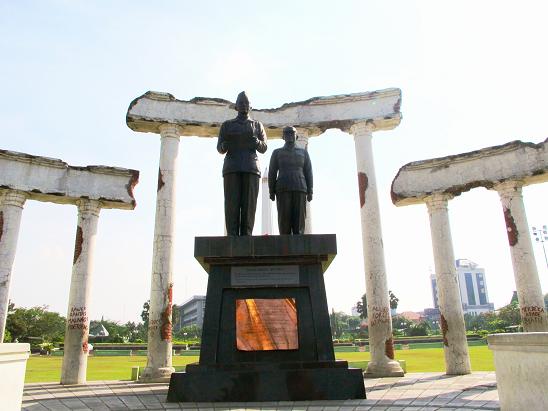 Detail Gambar Tugu Proklamasi Nomer 37