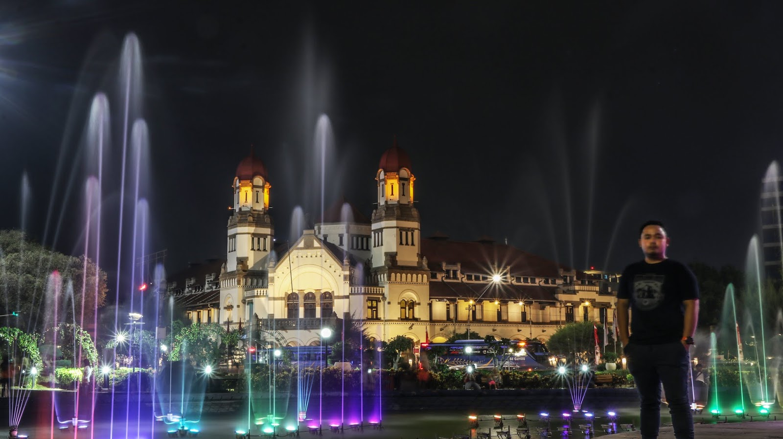 Detail Gambar Tugu Salak Di Sore Hari Nomer 49