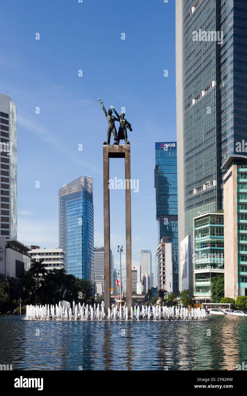 Detail Gambar Tugu Selamat Datang Nomer 8