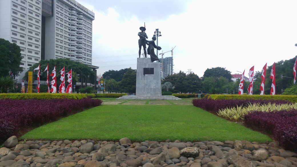 Detail Gambar Tugu Tani Nomer 20