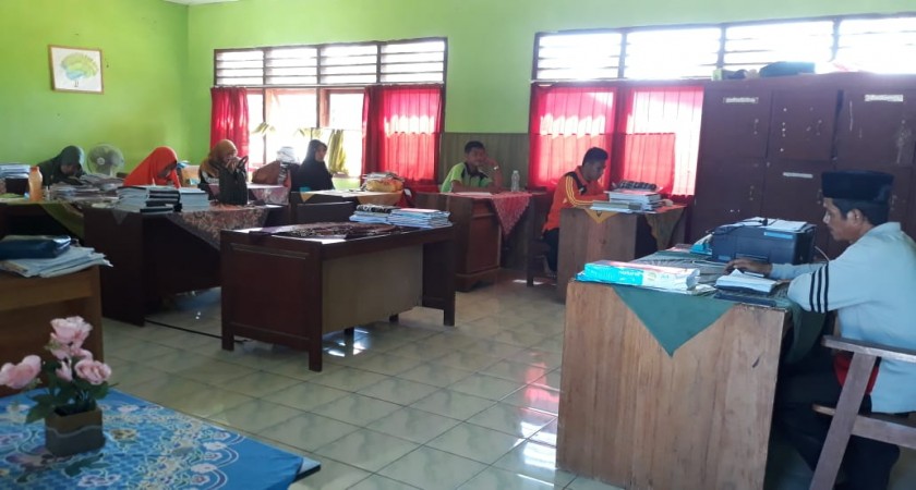 Detail Gambar Tulisan Ruang Panitia Ujian Nomer 48