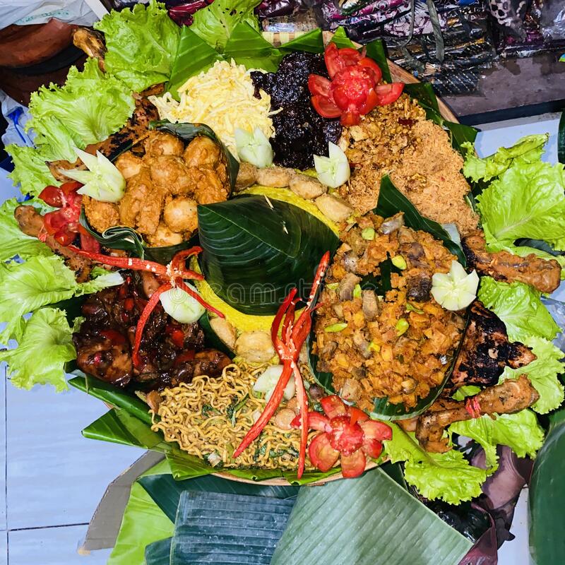 Detail Gambar Tumpeng Nasi Goreng Nomer 40