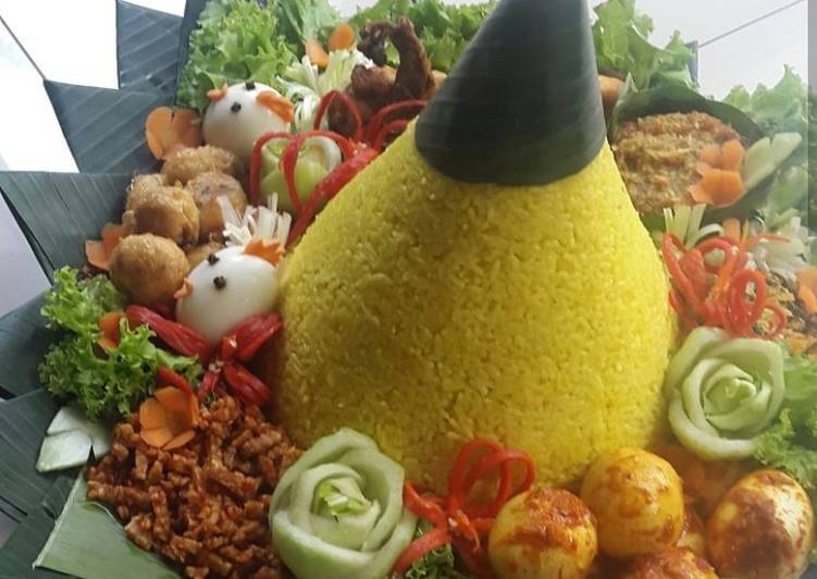 Detail Gambar Tumpeng Ulang Tahun Sederhana Nomer 17